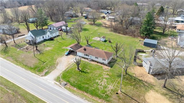 27297 U Highway, Sedalia, MO 65301