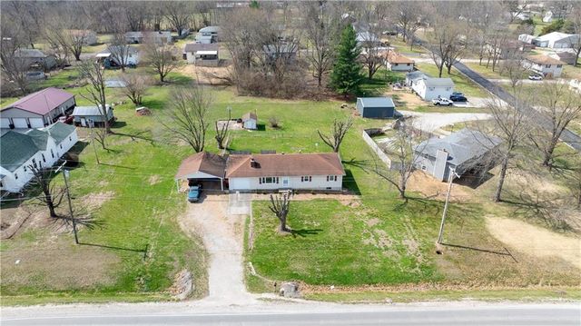 27297 U Highway, Sedalia, MO 65301