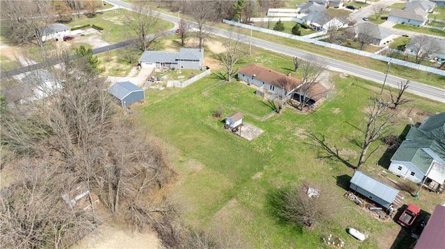 27297 U Highway, Sedalia, MO 65301