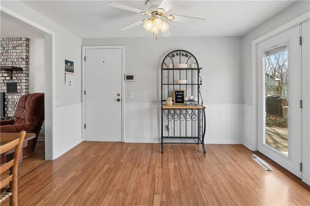 27297 U Highway, Sedalia, MO 65301