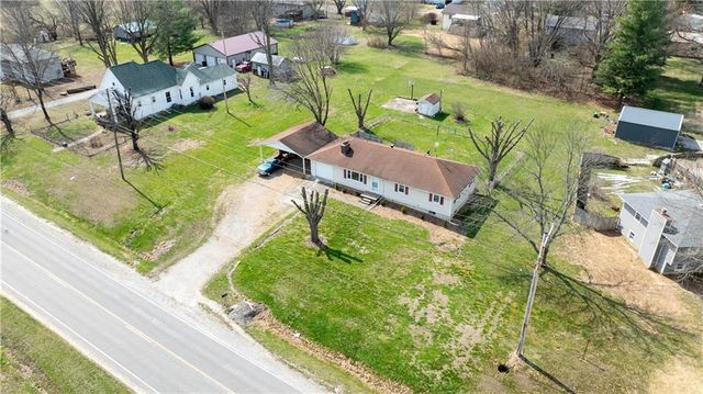 27297 U Highway, Sedalia, MO 65301
