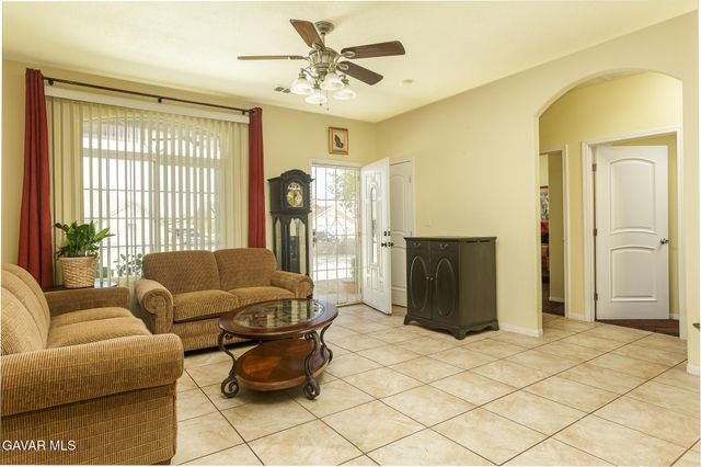 8536 Underwood Avenue, California City, CA 93505
