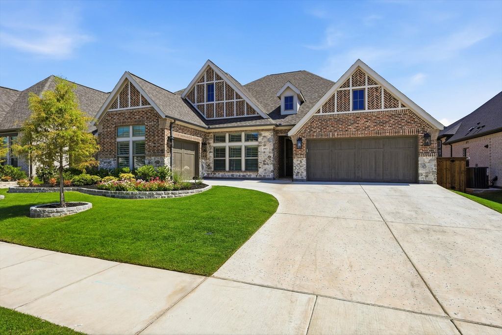1917 Foothill Road, Rockwall, TX 75087