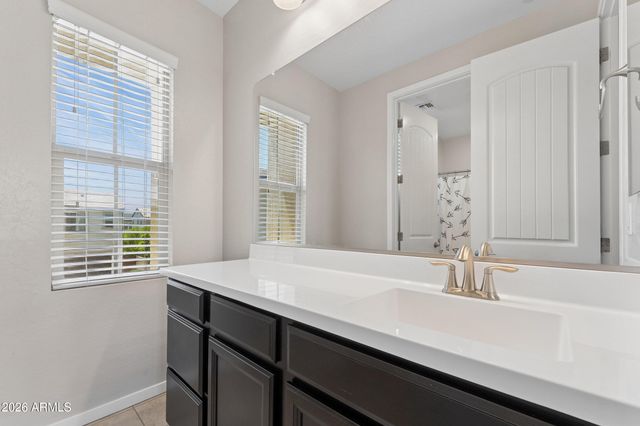 1917 S FOLLETT Way, Gilbert, AZ 85295