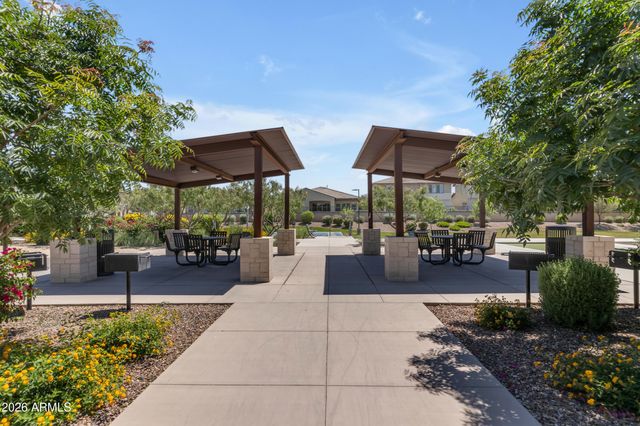1917 S FOLLETT Way, Gilbert, AZ 85295
