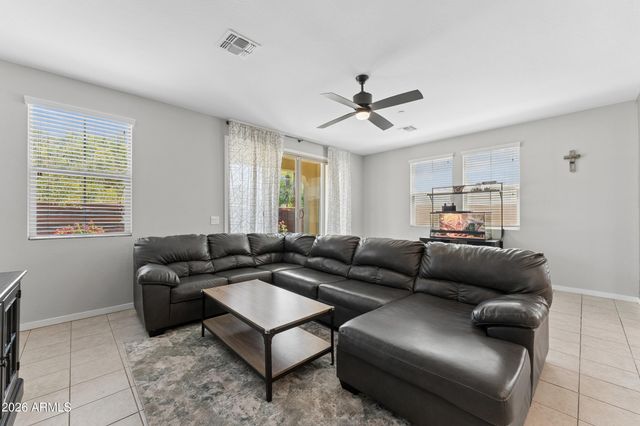 1917 S FOLLETT Way, Gilbert, AZ 85295