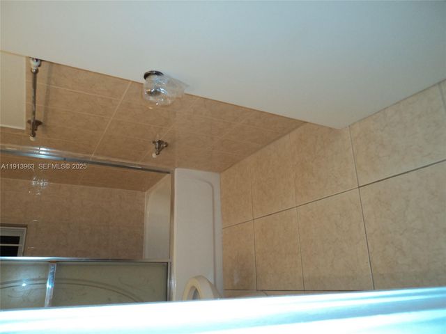 2611 Rodman Street, Hollywood, FL 33020