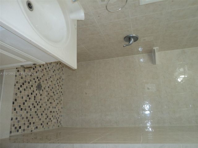 2611 Rodman Street, Hollywood, FL 33020