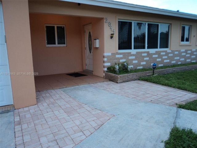 2611 Rodman Street, Hollywood, FL 33020