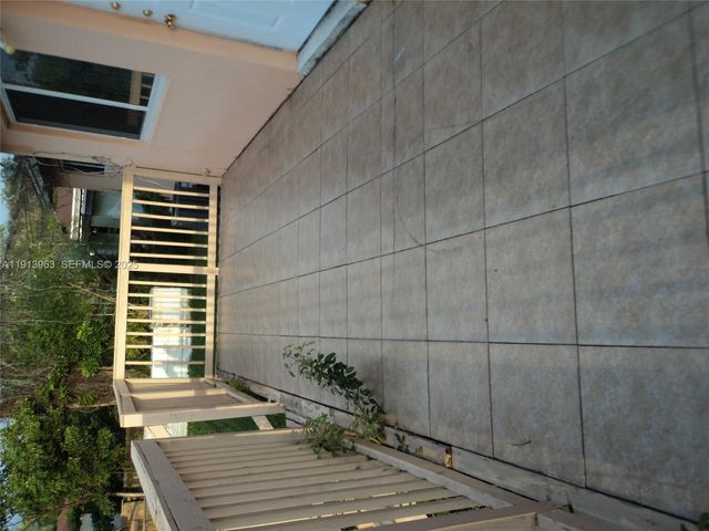 2611 Rodman Street, Hollywood, FL 33020