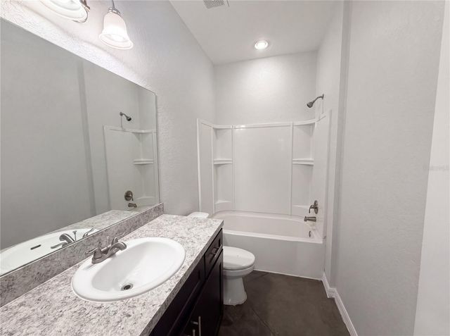2953 WHISPERING TRAILS DRIVE, Winter Haven, FL 33884