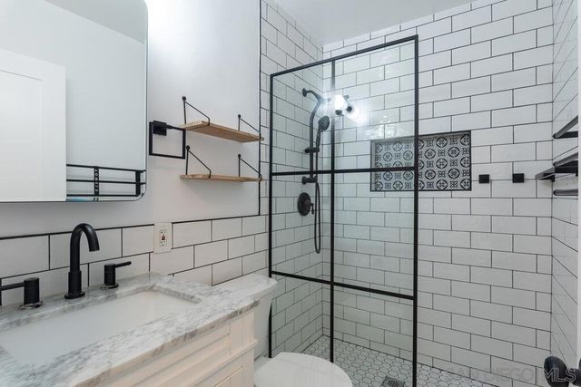 1431 E 17th Street, National City, CA 91950