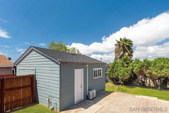 1431 E 17th Street, National City, CA 91950