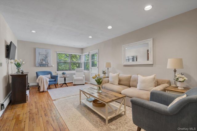 1195 E Broadway L23, Hewlett, NY 11557