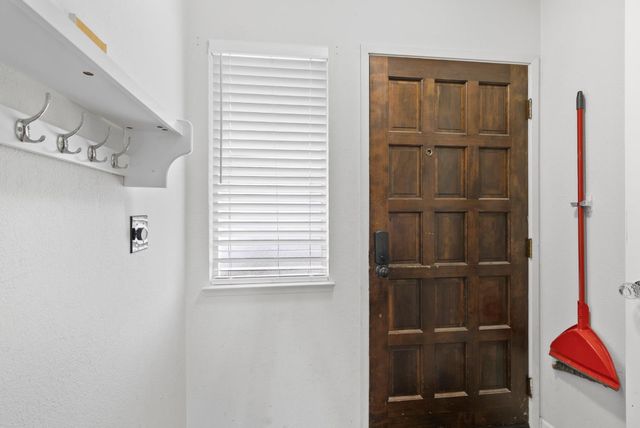 20917 Locust Street D, Hayward, CA 94541
