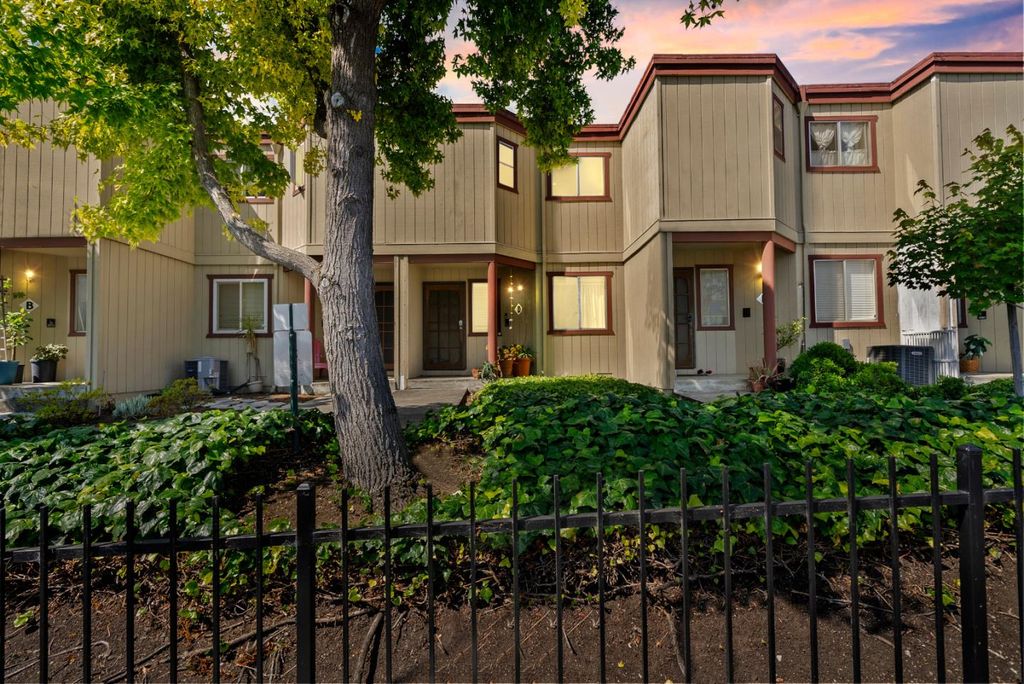 20917 Locust Street D, Hayward, CA 94541