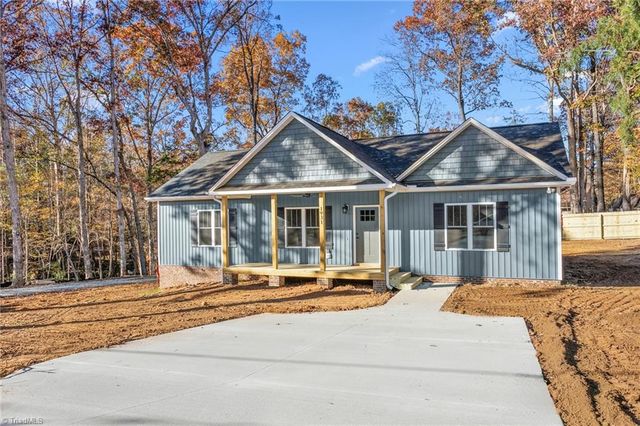 1931 Henry Road, Graham, NC 27253