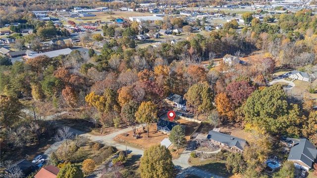 1931 Henry Road, Graham, NC 27253