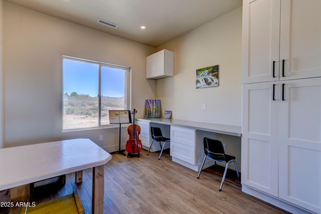 15963 Valentine Lane, Dewey, AZ 86327