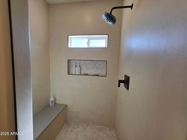 15963 Valentine Lane, Dewey, AZ 86327