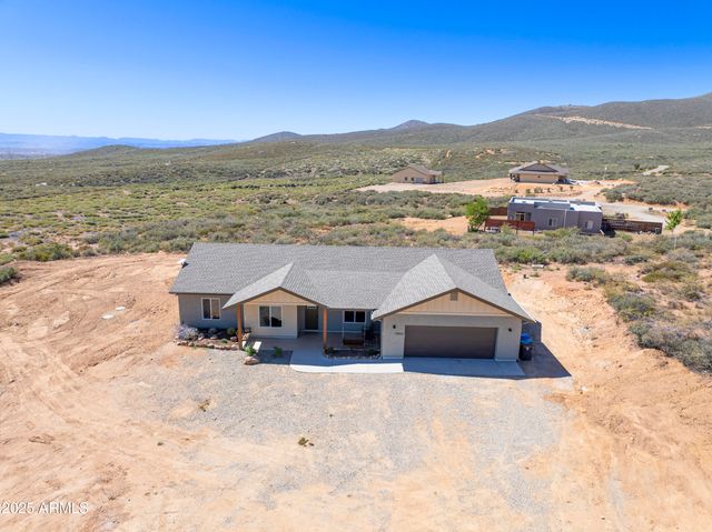 15963 Valentine Lane, Dewey, AZ 86327