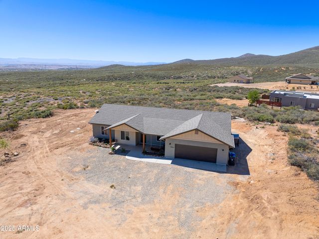 15963 Valentine Lane, Dewey, AZ 86327