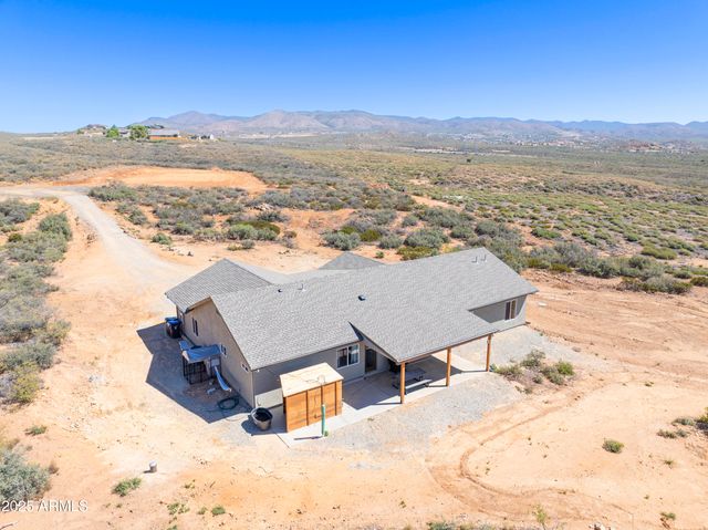 15963 Valentine Lane, Dewey, AZ 86327