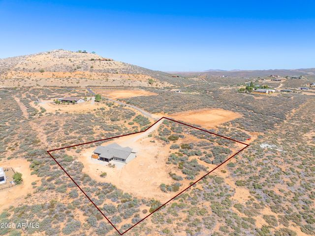 15963 Valentine Lane, Dewey, AZ 86327