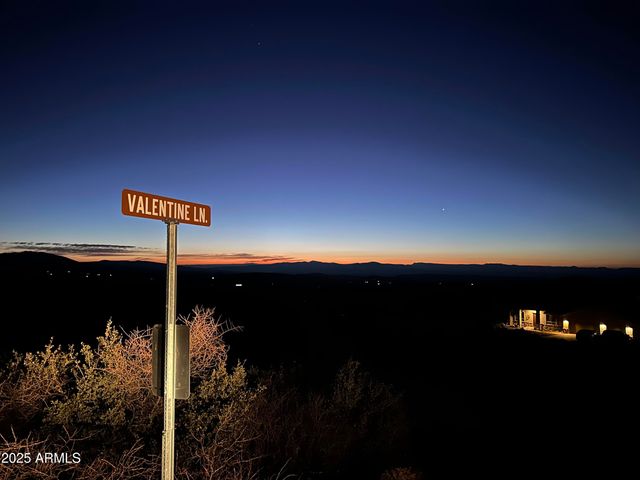 15963 Valentine Lane, Dewey, AZ 86327