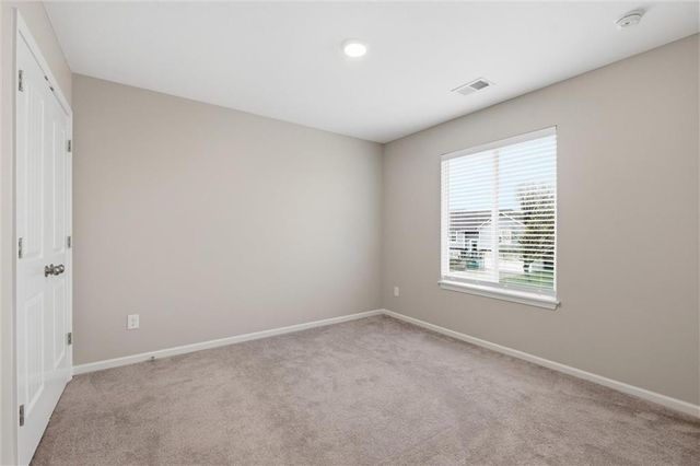 9712 E 220th Street, Peculiar, MO 64078