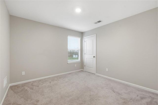 9712 E 220th Street, Peculiar, MO 64078