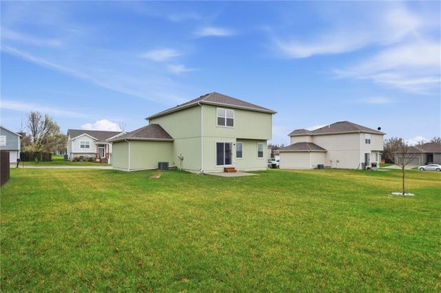 9712 E 220th Street, Peculiar, MO 64078