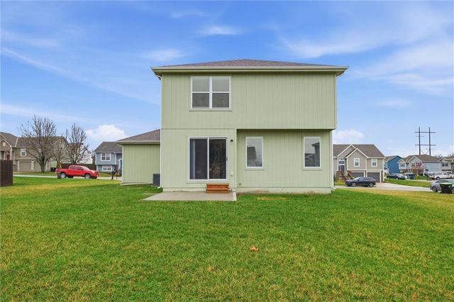9712 E 220th Street, Peculiar, MO 64078