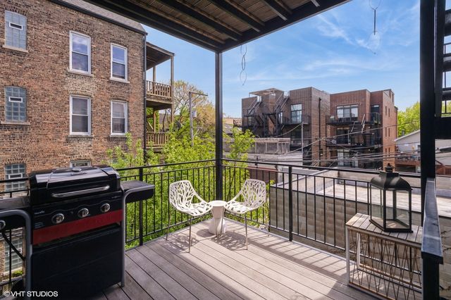 1543 W Augusta Boulevard 2, Chicago, IL 60642