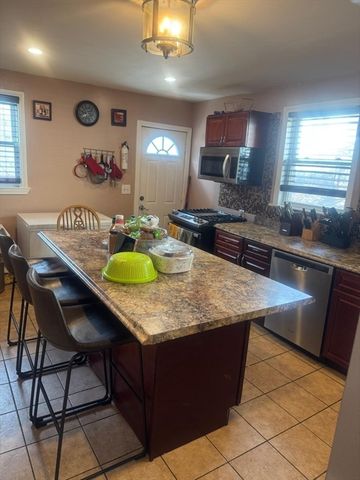 40 Baker Rd, Everett, MA 02149