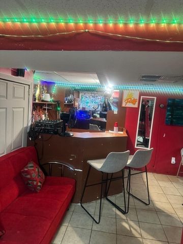 40 Baker Rd, Everett, MA 02149