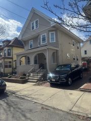 40 Baker Rd, Everett, MA 02149