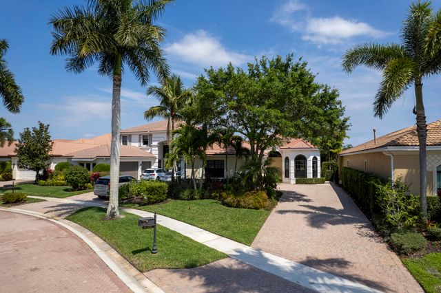 6700 Fox Hollow Drive, West Palm Beach, FL 33412