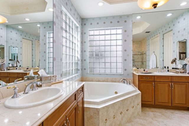 6700 Fox Hollow Drive, West Palm Beach, FL 33412