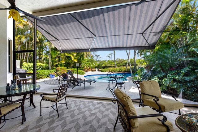 6700 Fox Hollow Drive, West Palm Beach, FL 33412
