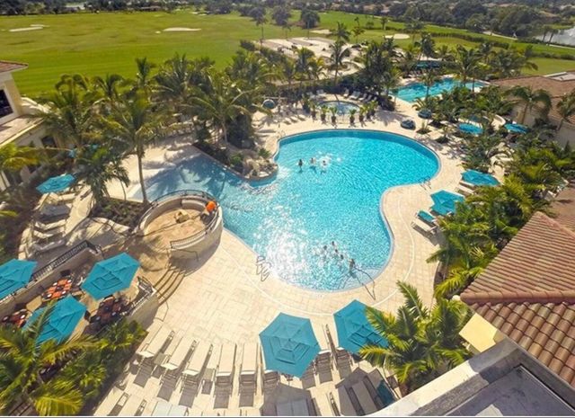 6700 Fox Hollow Drive, West Palm Beach, FL 33412
