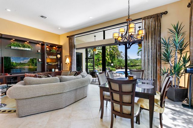 6700 Fox Hollow Drive, West Palm Beach, FL 33412