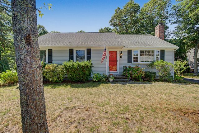 15 Homer Lane, South Dennis, MA 02660