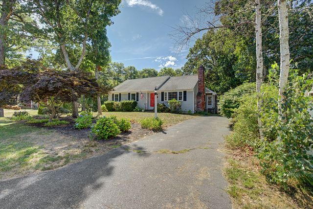 15 Homer Lane, South Dennis, MA 02660