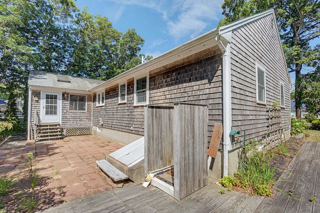 15 Homer Lane, South Dennis, MA 02660