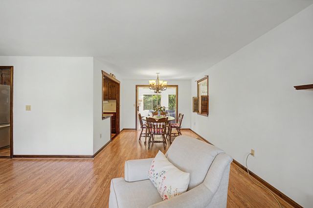 15 Homer Lane, South Dennis, MA 02660