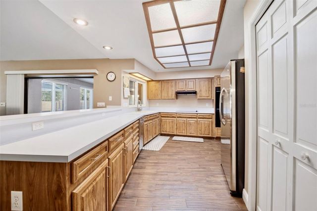 6122 WISTERIA LOOP, Land O Lakes, FL 34638