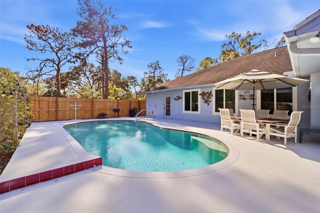 6122 WISTERIA LOOP, Land O Lakes, FL 34638