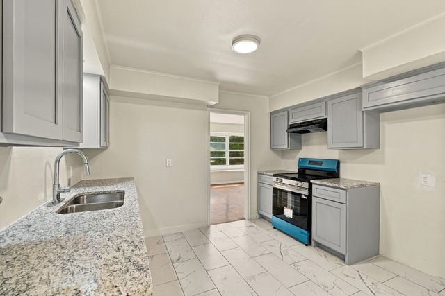 1137 N Union Place, Tulsa, OK 74127