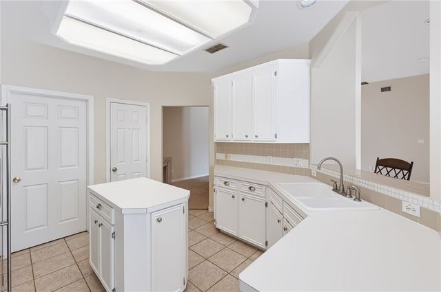 13733 Hawksnest Bay Dr, Corpus Christi, TX 78418